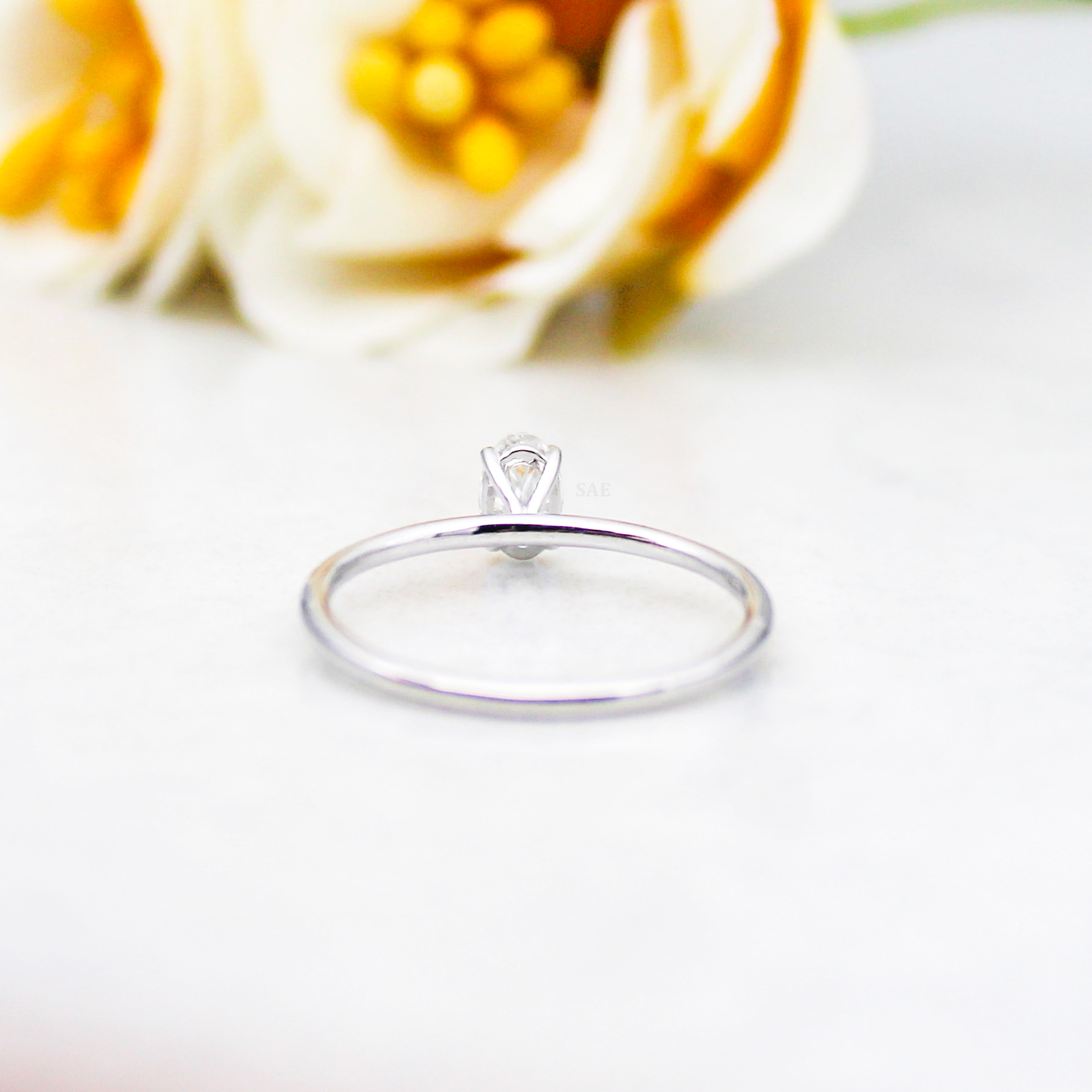 Oval Cut
Elegant oval shape lab grown diamond solitaire ring set in 14k gold – perfect bridal or engagement gift for her.

Elegant oval shape lab grown diamond