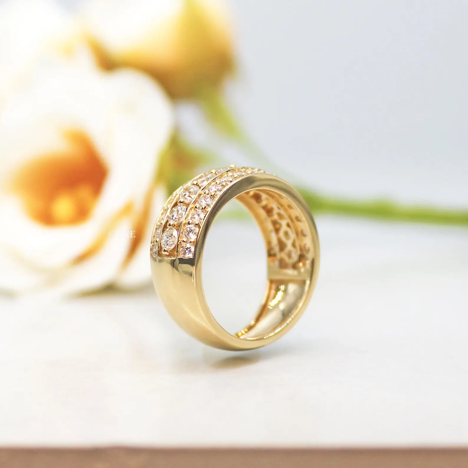 Elegance Lab Grown Diamond Ring with Yellow Gold Three Raw Diamond Ring Round Diamond Wedding Ring Engagement Ring Gift for Her